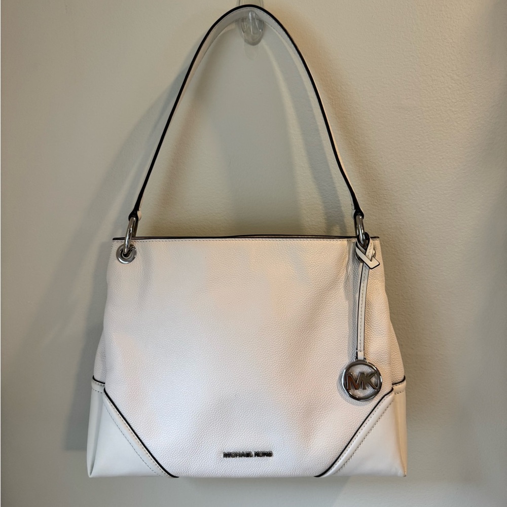 Michael Kors White Shoulder Bag with Silver Hardware